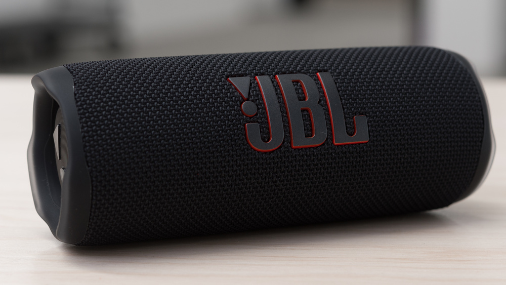 jbl flip 6 blinking white light while charging